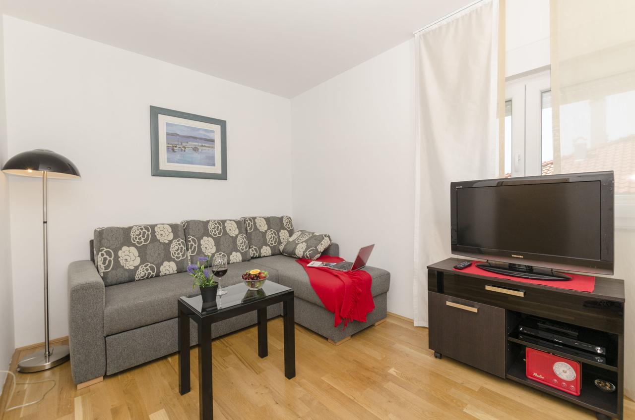 Apartments Maja Donji Okrug  Exterior photo